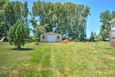 46 Lamonda Dr, Hendersonville, NC 28792 - photo 3