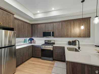 544 N 600 W unit 2 B, Salt Lake City, UT 84116 - photo 6