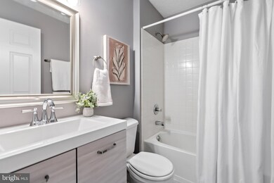 8212 Barrington Ct, Severn, MD 21144 - photo 7