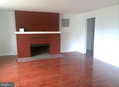 9712 Woodberry St, Lanham, MD 20706 - photo 6