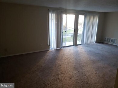 75 Sweetfern Ct unit 75, Marlton, NJ 08053 - photo 2