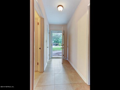 2446 Kellow Cir, Jacksonville, FL 32216 - photo 4