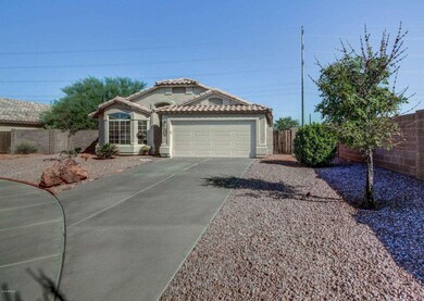 2846 E Villa Theresa Dr, Phoenix, AZ 85032 - photo 3
