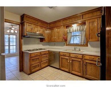 1801 Lawyer Place, College Station, TX 77840 - photo 6