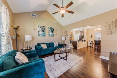 209BottleBrushLn-3-1