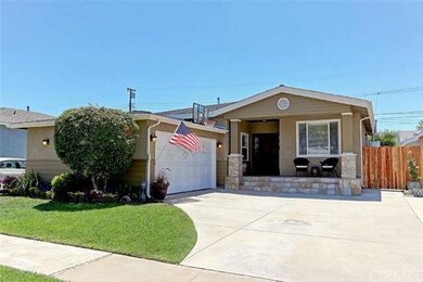 Relaxing front porch & landscaping add to curb app