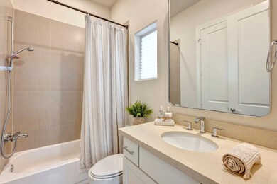 221 E 27th St, Houston, TX 77008 - photo 5