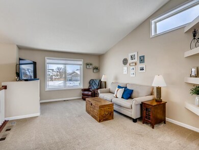 Bright & spacious family room