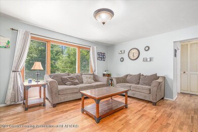 2033 Holly Way, Lansing, MI 48910 - photo 5