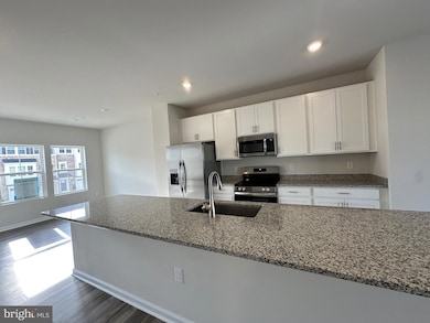 10979 Barnard Place, Waldorf, MD 20695 - photo 5