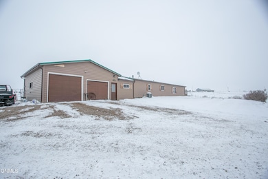 5816 133rd Ave NW, Williston, ND 58801 - photo 2