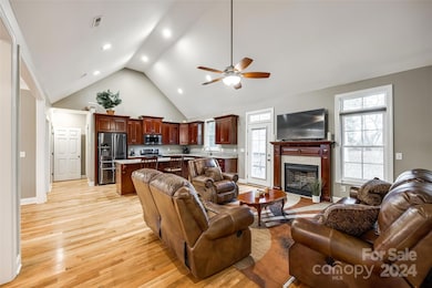 1326 Moonshadow Ln, Shelby, NC 28150 - photo 6