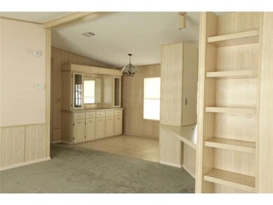 711 Periwinkle Cir, Sebastian, FL 32976 - photo 4