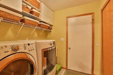 147 N Heather Ln, Crown Point, IN 46307 - photo 5