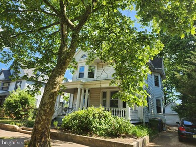 18 East Ave, Swedesboro, NJ 08085 - photo 2