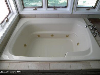 1107 Bushkill mb1