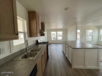 ED32 Kitchen Dining Room