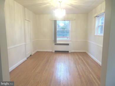 4655 Harcourt Rd, Baltimore, MD 21214 - photo 7