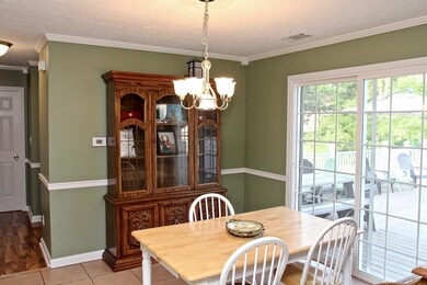 828 Greenbriar Rd, Mount Washington, KY 40047 - photo 6