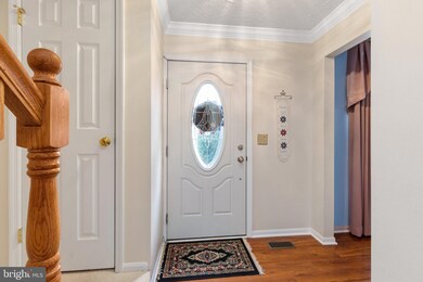 4689 Bonneville Ln, Woodbridge, VA 22193 - photo 3