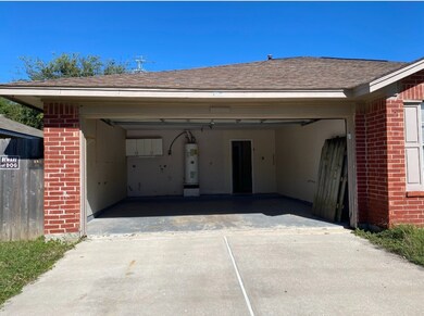 1002 Castolan Dr, Houston, TX 77038 - photo 2