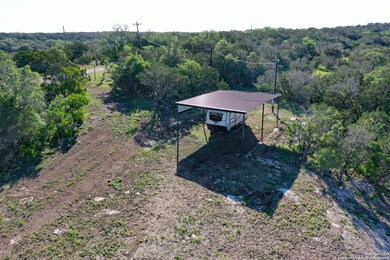 725 County Road 246, Hondo, TX 78861 - photo 4