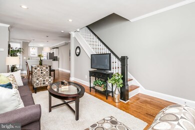 3805 Woodridge Rd, Baltimore, MD 21229 - photo 2