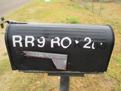 9 W Rogers Rd, Edinburg, TX 78541 - photo 2