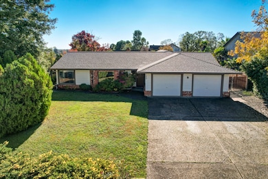 5589 Trish Ct, Redding, CA 96003 - photo 2