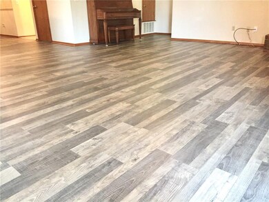 No Carpet in the Family Entry, Dining and Kitchen