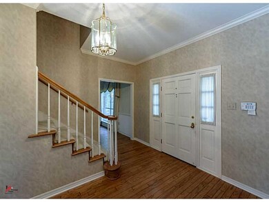 Entry/Foyer.
