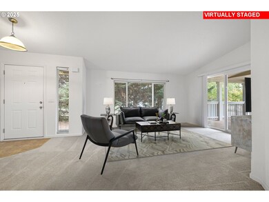 Living Room/Entrance