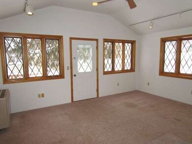 77 Bumble Bee Cir, Shrewsbury, MA 01545 - photo 7