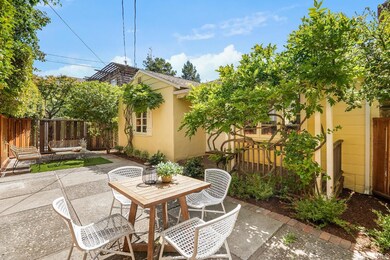 Entry to 1310 Josephine