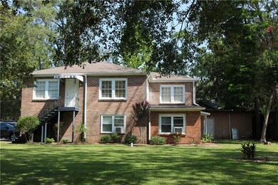 Side elevation with side yard
