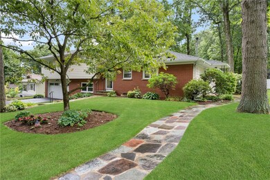 60 Glenmere Dr, Cranston, RI 02920 - photo 2