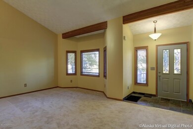 Living Room W/Bay Window