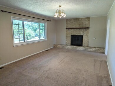 589-Broyles-Rd-04
