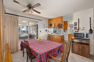 Dining/Kitchen