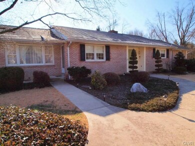 3650 Southwood Dr, Easton, PA 18045 - photo 2