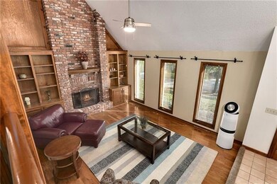 7926 Hallet St, Lenexa, KS 66215 - photo 2