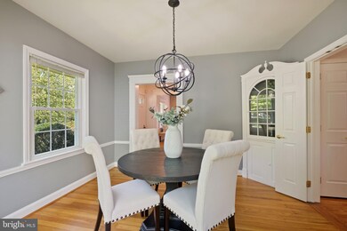 11112 Ardwick Dr, Rockville, MD 20852 - photo 3