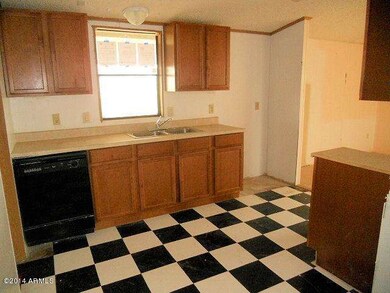 023-256653 - kitchen