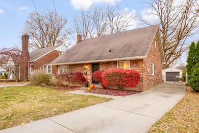 22686 Maple Ave, Farmington, MI 48336 - photo 2