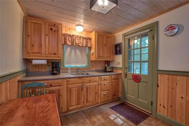 Updated kitchen, cozy feel