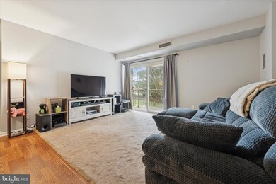 275 Old Forge Crossing unit 275, Devon, PA 19333 - photo 5