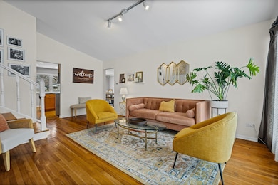 42 W Taylor Rd, Lombard, IL 60148 - photo 2