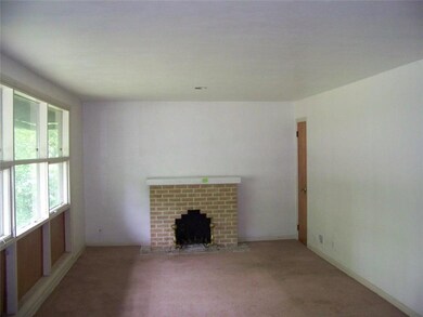 3214 E Gregory Blvd, Kansas City, MO 64132 - photo 7