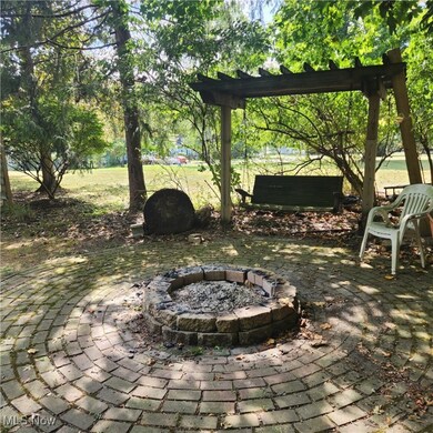 8350 Usher Rd, Olmsted Falls, OH 44138 - photo 6