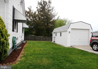 6230 Walnut Ave, Sykesville, MD 21784 - photo 3